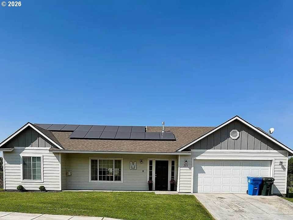 351 Lincoln Ave - Photo 1