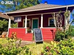 https://bt-photos.global.ssl.fastly.net/portland/1280_boomver_1_334423916-2.jpg