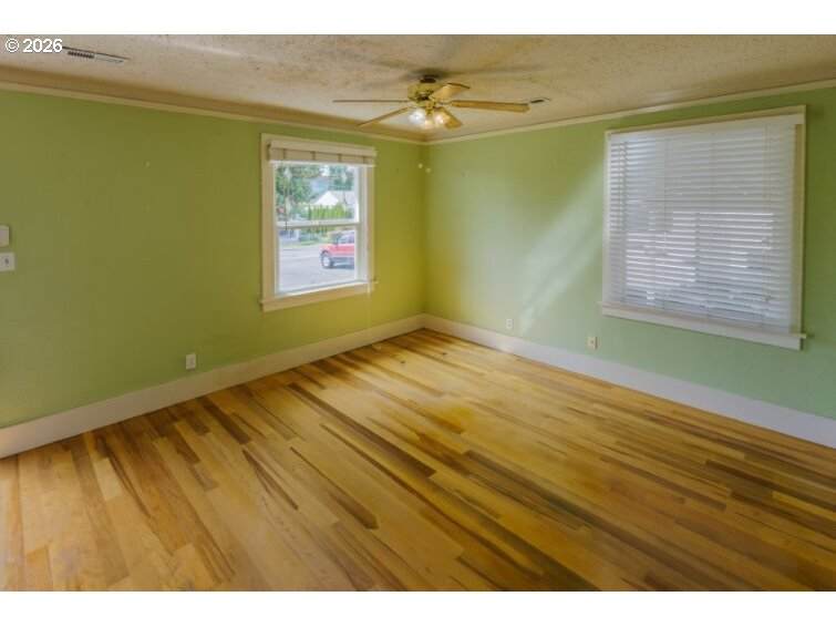 https://bt-photos.global.ssl.fastly.net/portland/orig_boomver_1_341465017-2.jpg