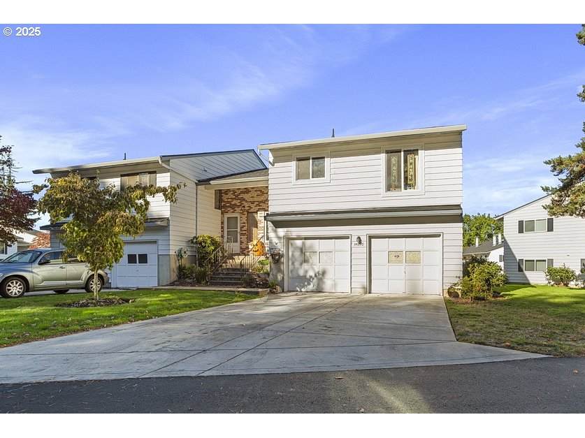 14850 Rose Pkwy - Photo 1