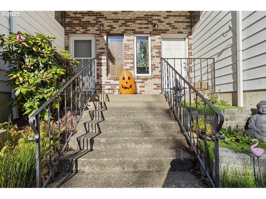 https://bt-photos.global.ssl.fastly.net/portland/orig_boomver_1_342063398-2.jpg