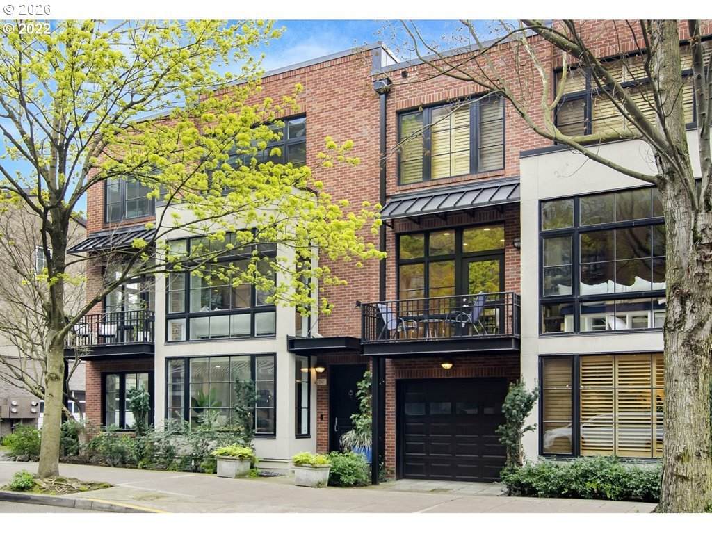 747 11TH Ave - Photo 1