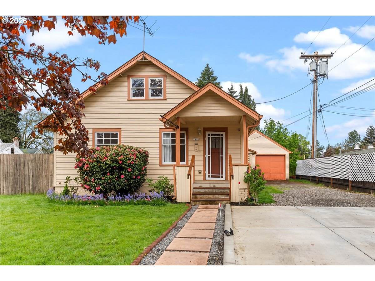 1818 Elm St - Photo 1