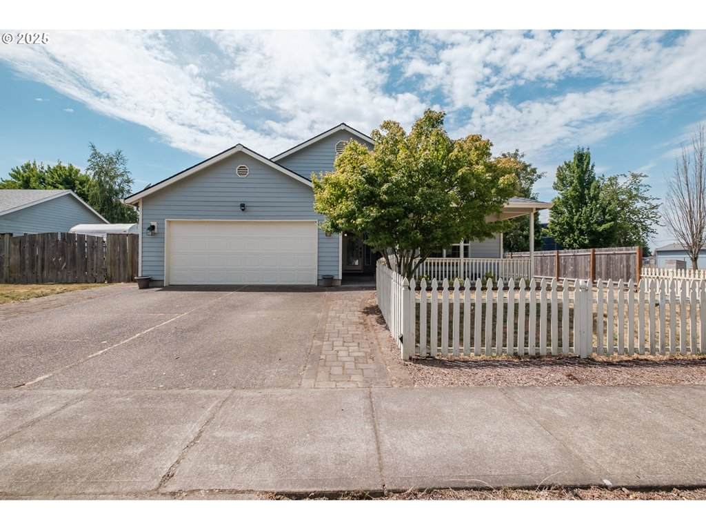 1203 River Oak Rd - Photo 1
