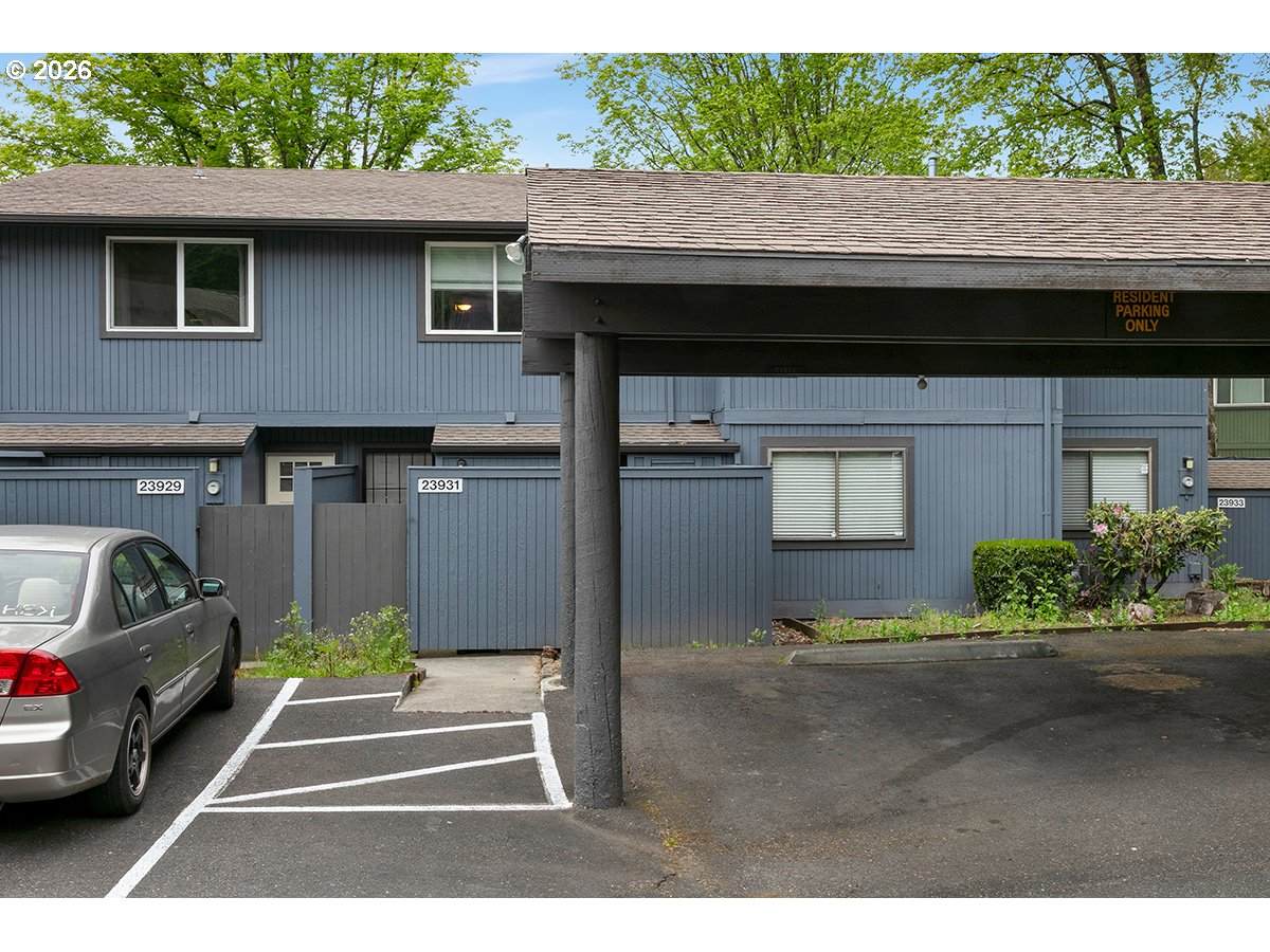 23931 Treehill Dr - Photo 1