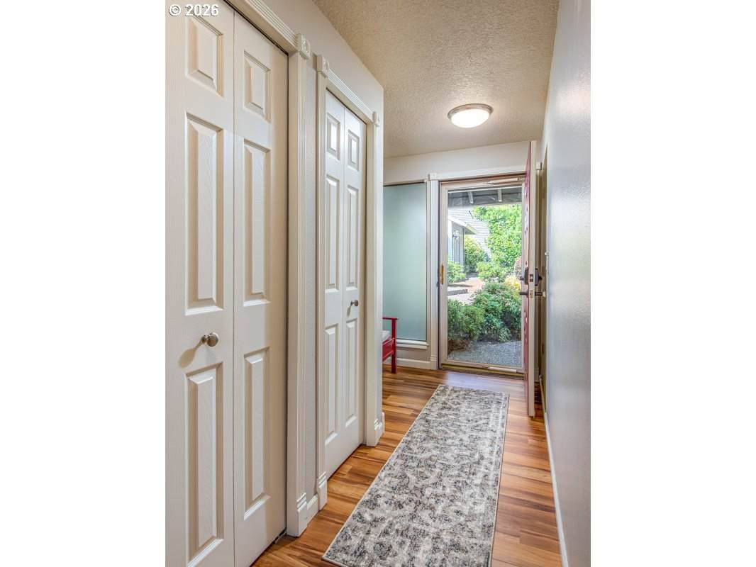 https://bt-photos.global.ssl.fastly.net/portland/orig_boomver_1_386199303-2.jpg