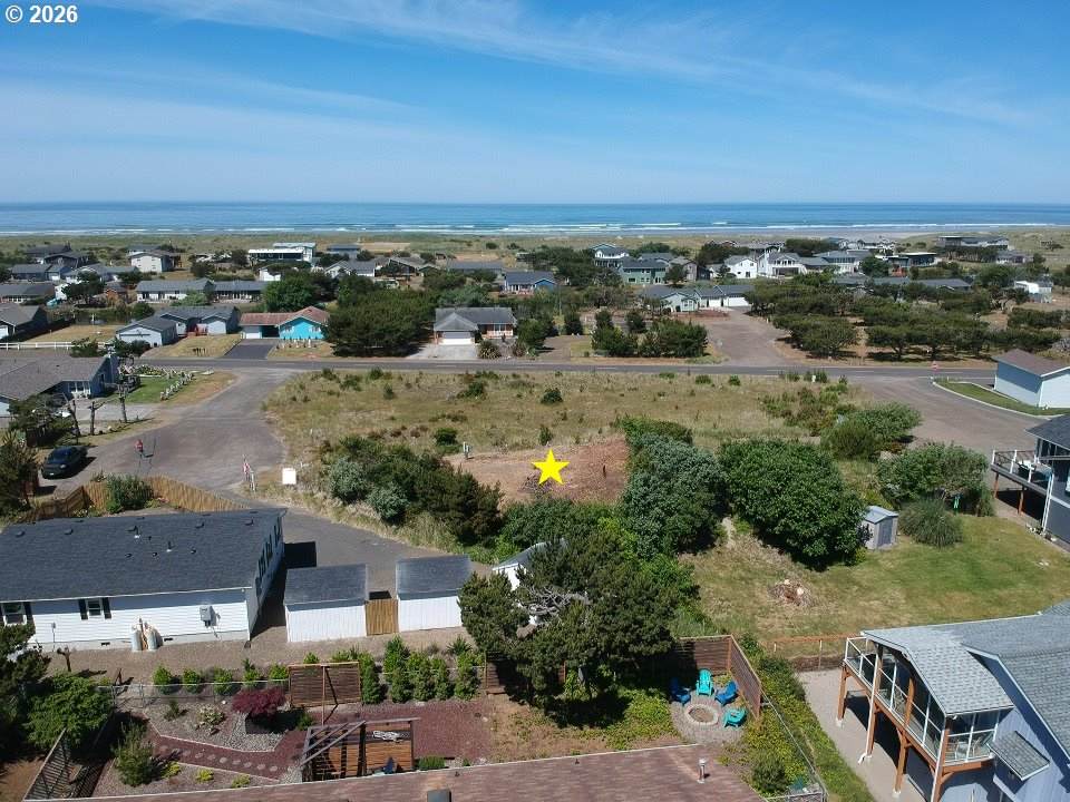 807 346TH Pl - Photo 1