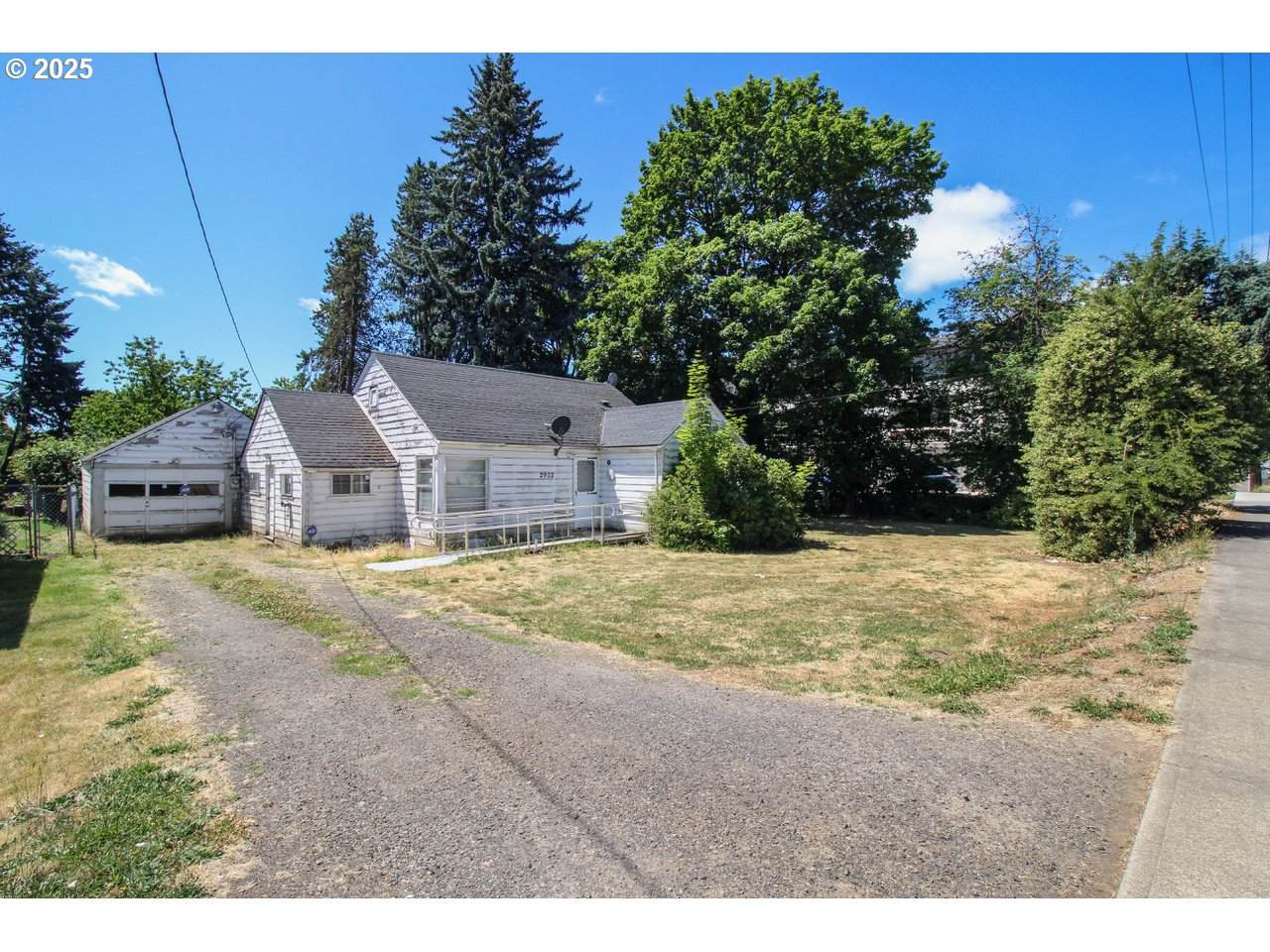 2902 19TH Ave - Photo 1