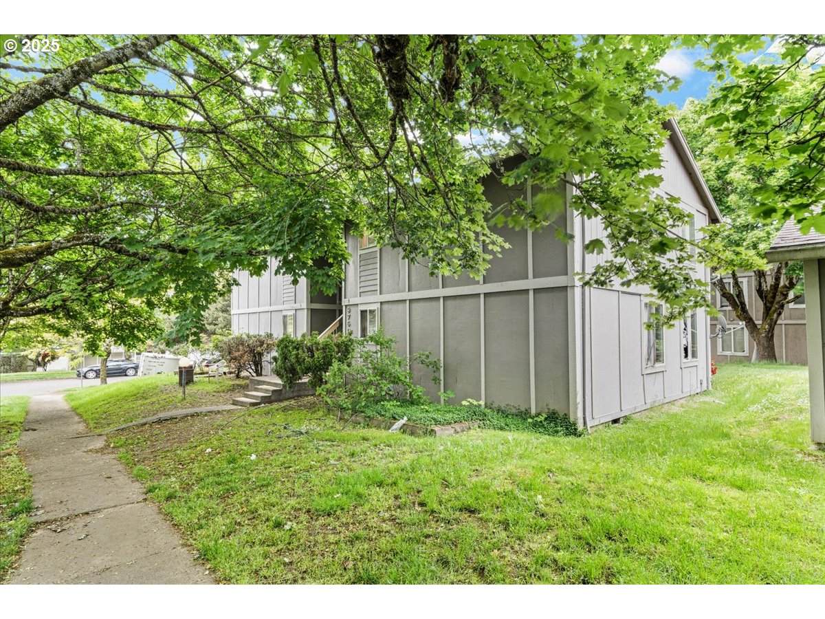 9750 Lookout Ter - Photo 1