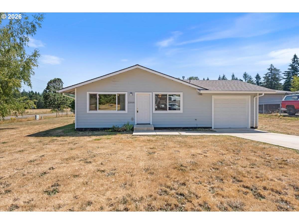 22010 Leslie Ave - Photo 1