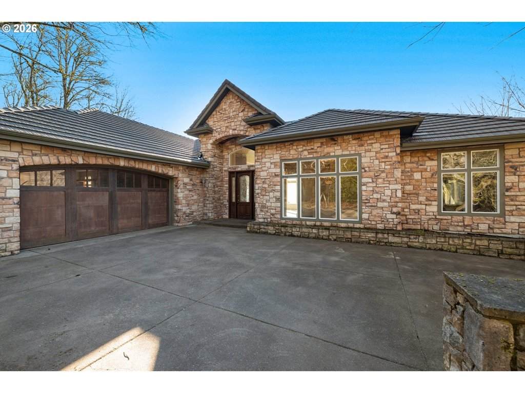 8336 Thompson Rd - Photo 1