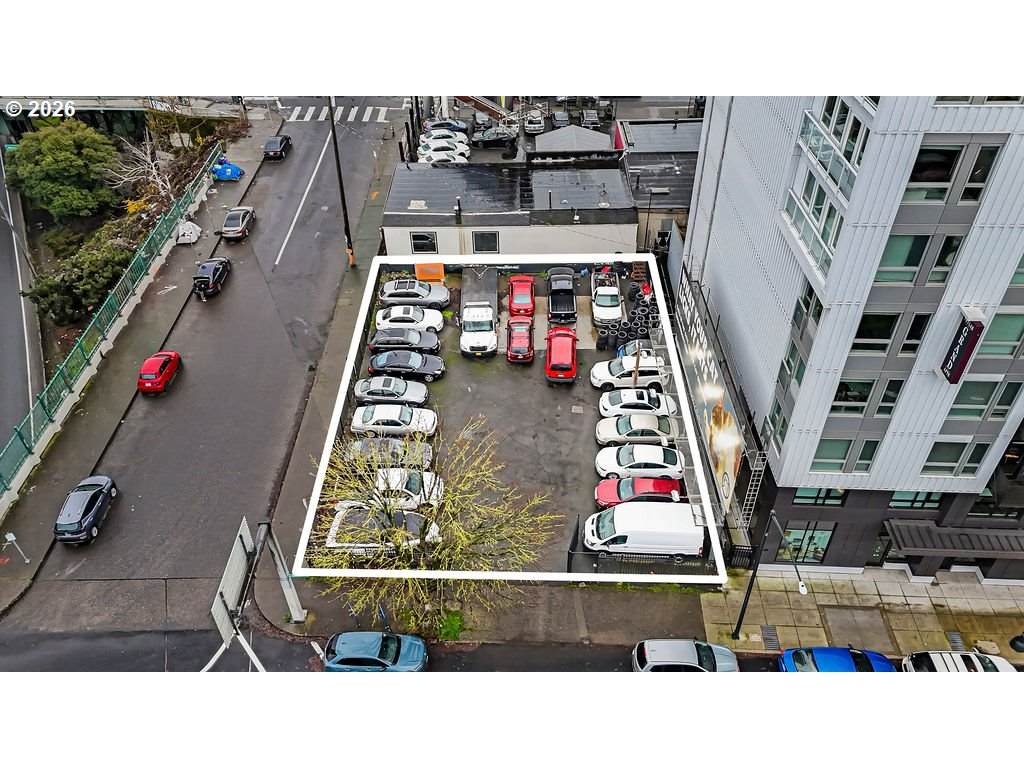 240 M L King Blvd - Photo 1