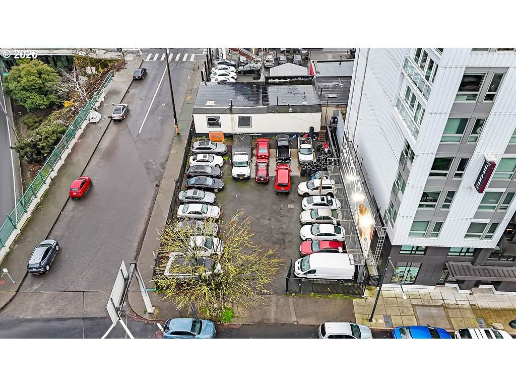 https://bt-photos.global.ssl.fastly.net/portland/orig_boomver_1_448098199-2.jpg