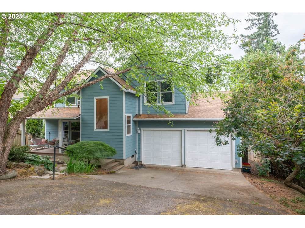 609 Van Buren St - Photo 1