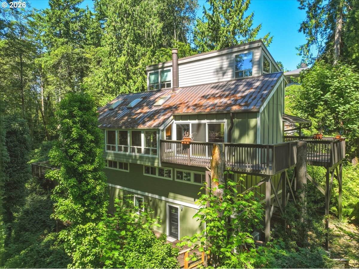 2425 Archwood Dr - Photo 1