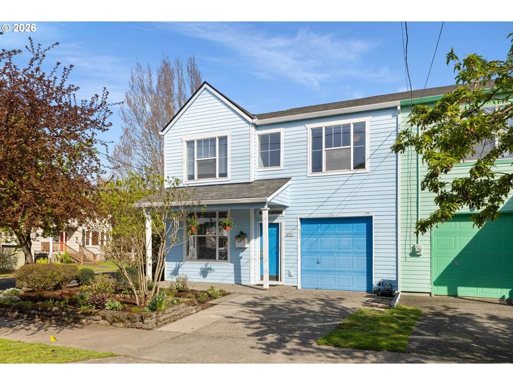 1703 Clinton St - Photo 1