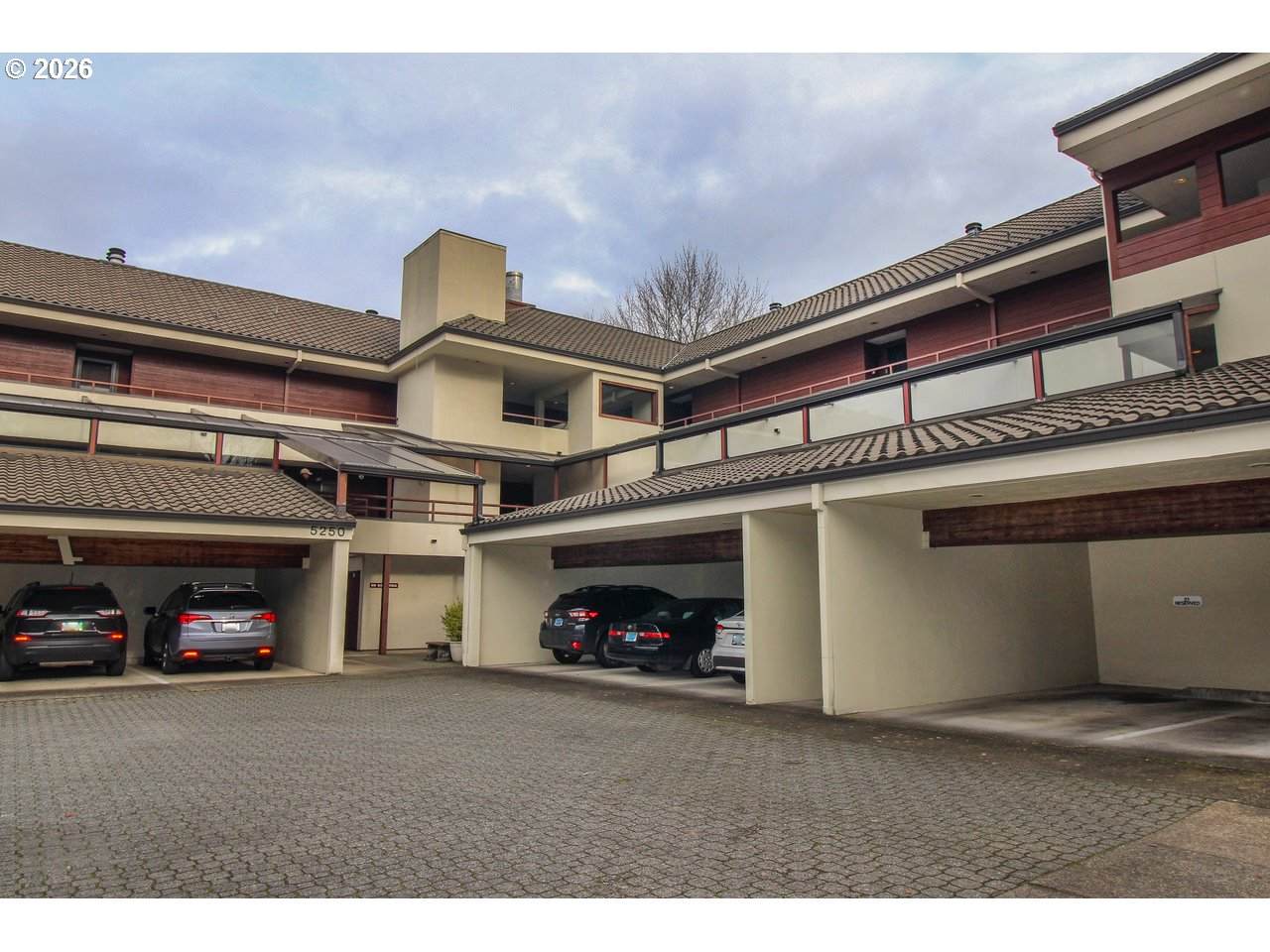 5250 Landing Dr - Photo 1