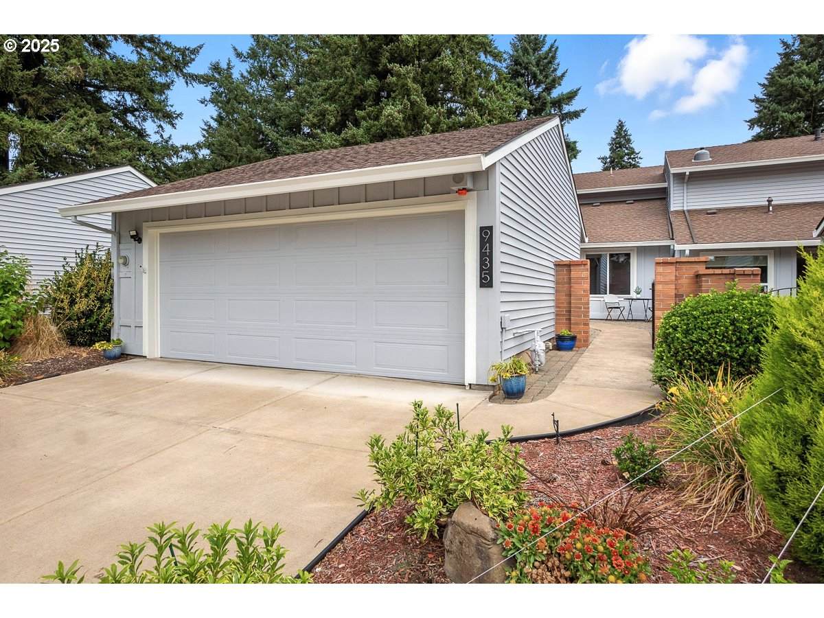 9435 Brentwood Pl - Photo 1