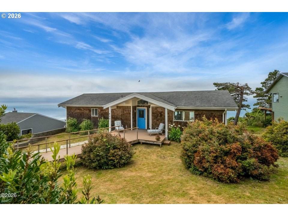 620 Ridgewood Rd - Photo 1
