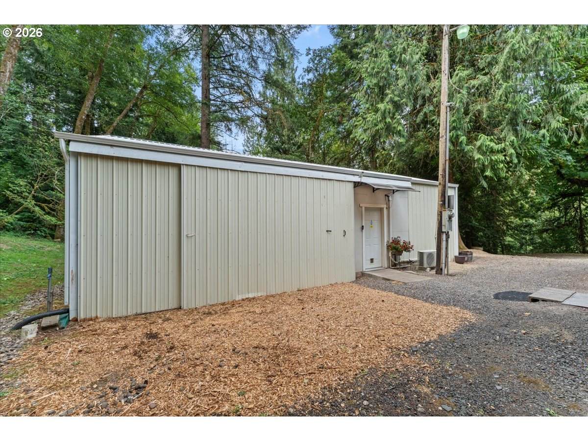 https://bt-photos.global.ssl.fastly.net/portland/orig_boomver_1_513616667-2.jpg
