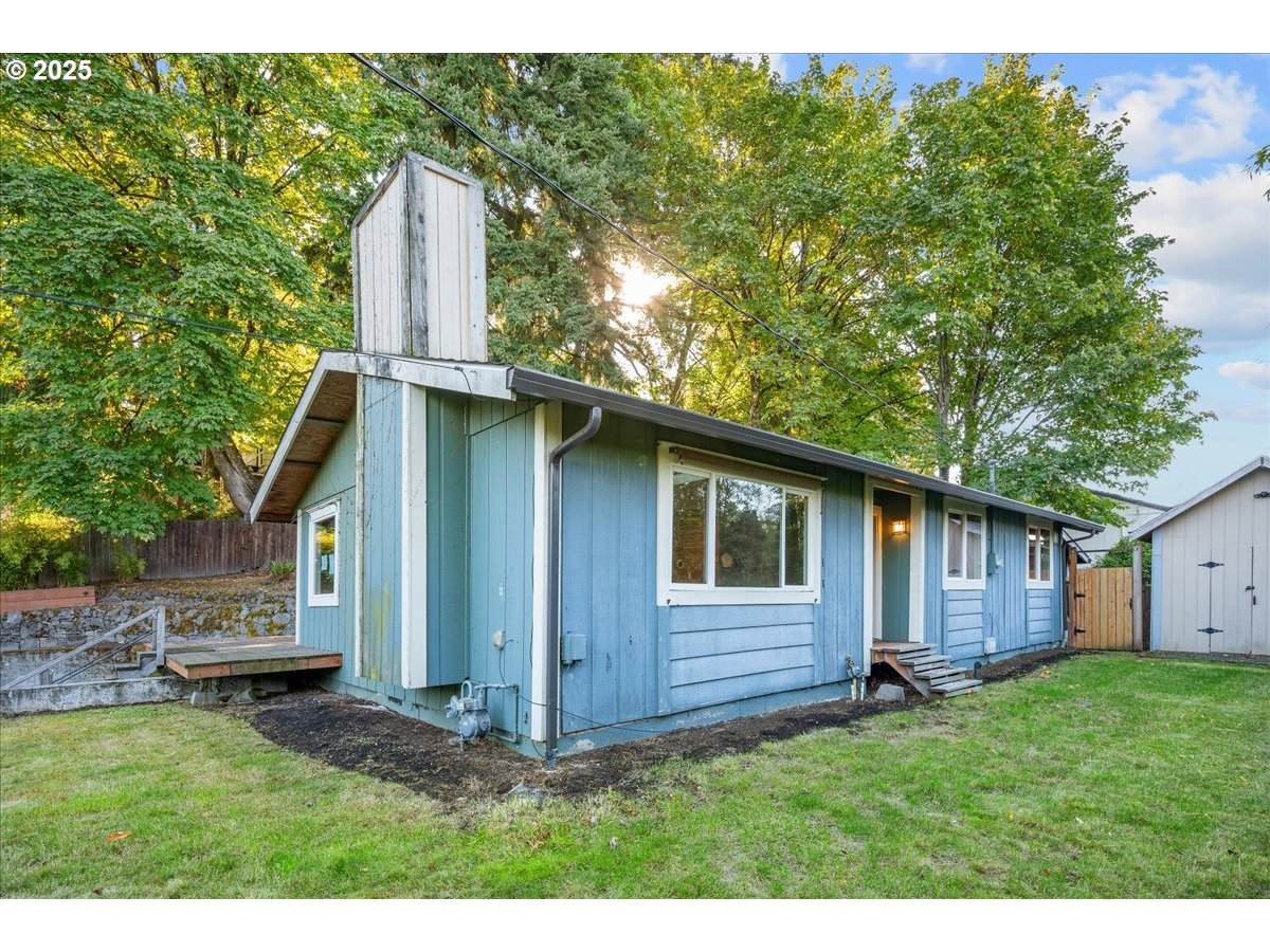 9320 Boones Ferry Rd - Photo 1