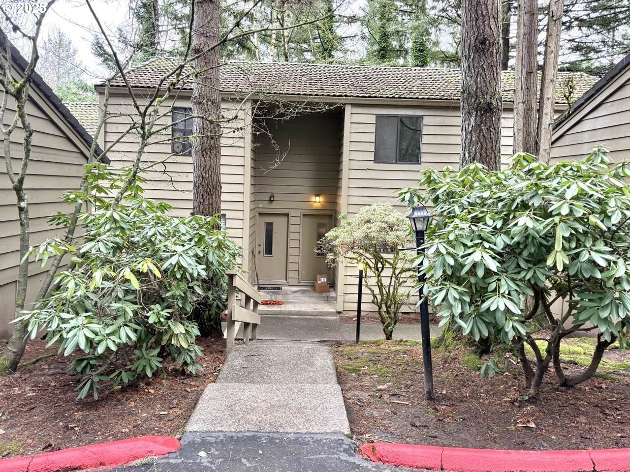 344 Cervantes Cir - Photo 1