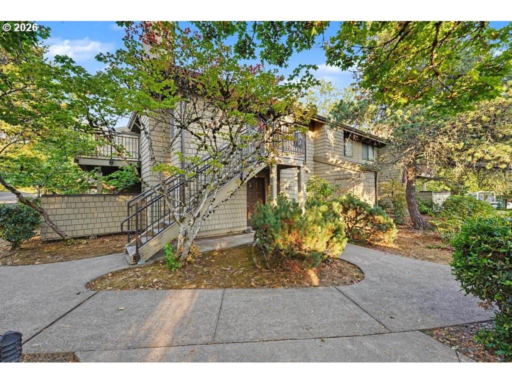 84 Galen St - Photo 1