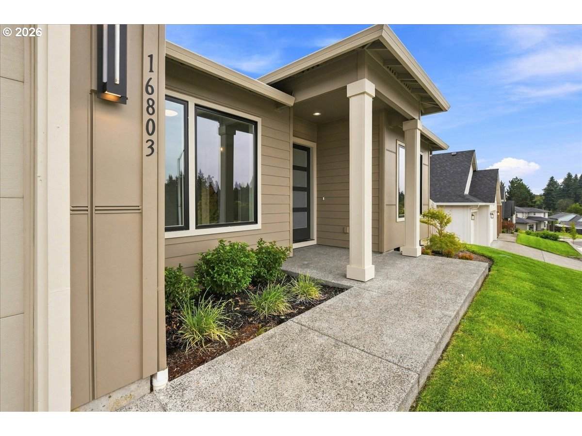 https://bt-photos.global.ssl.fastly.net/portland/orig_boomver_1_543872042-2.jpg