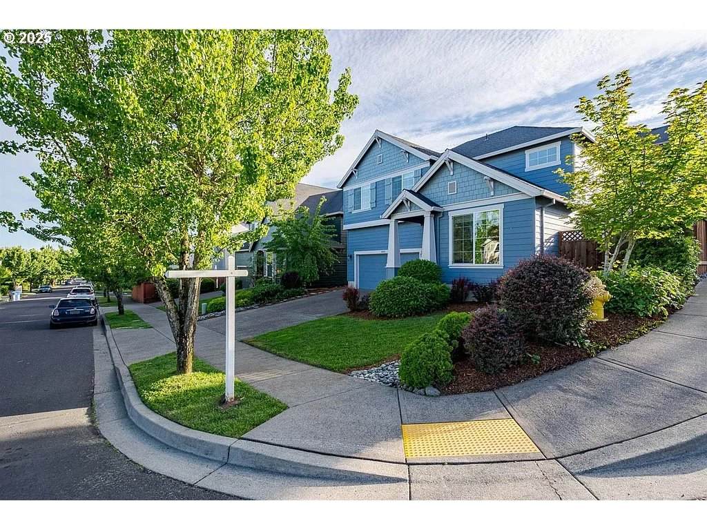 12513 Blackstone Ave - Photo 1