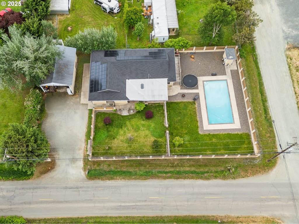 190 Walnut St - Photo 1