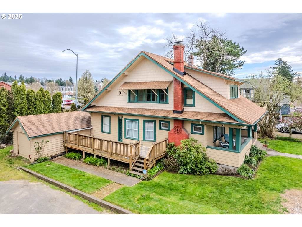 https://bt-photos.global.ssl.fastly.net/portland/1280_boomver_1_596396837-2.jpg