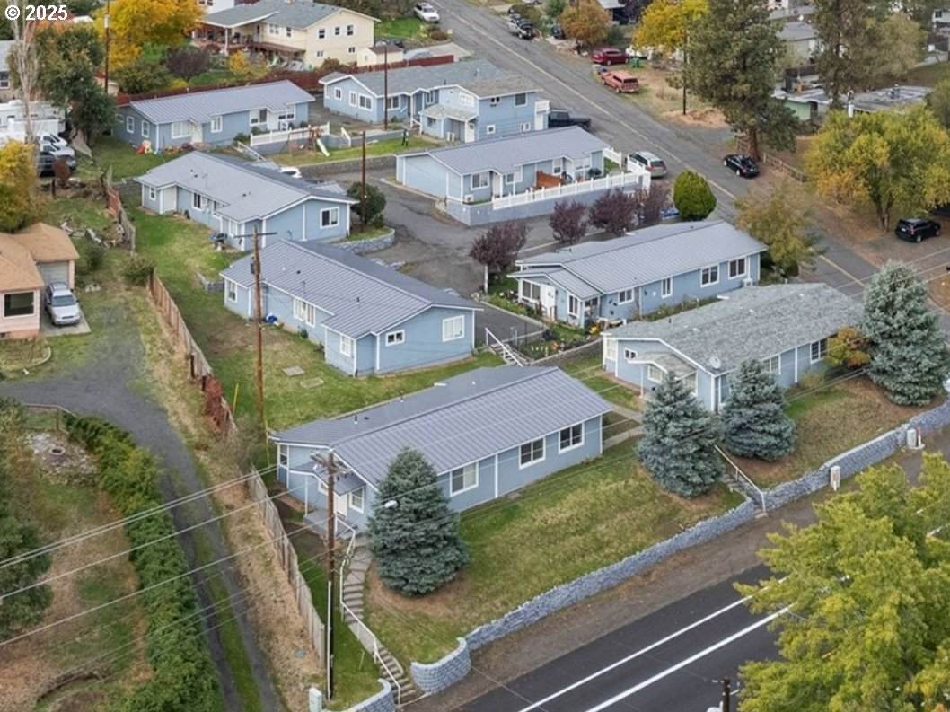 1106 Emerson Dr - Photo 1