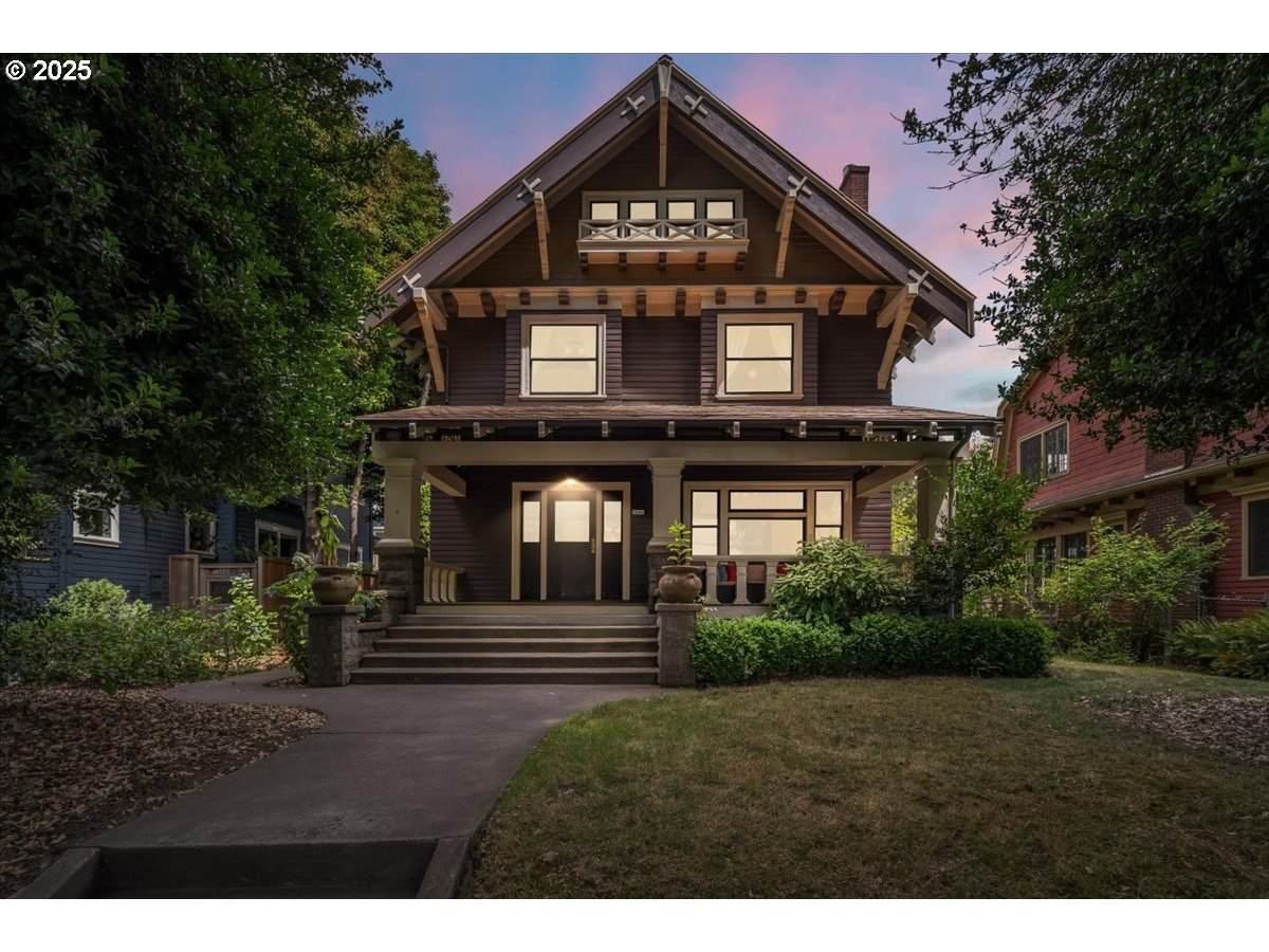 1844 12TH Ave - Photo 1