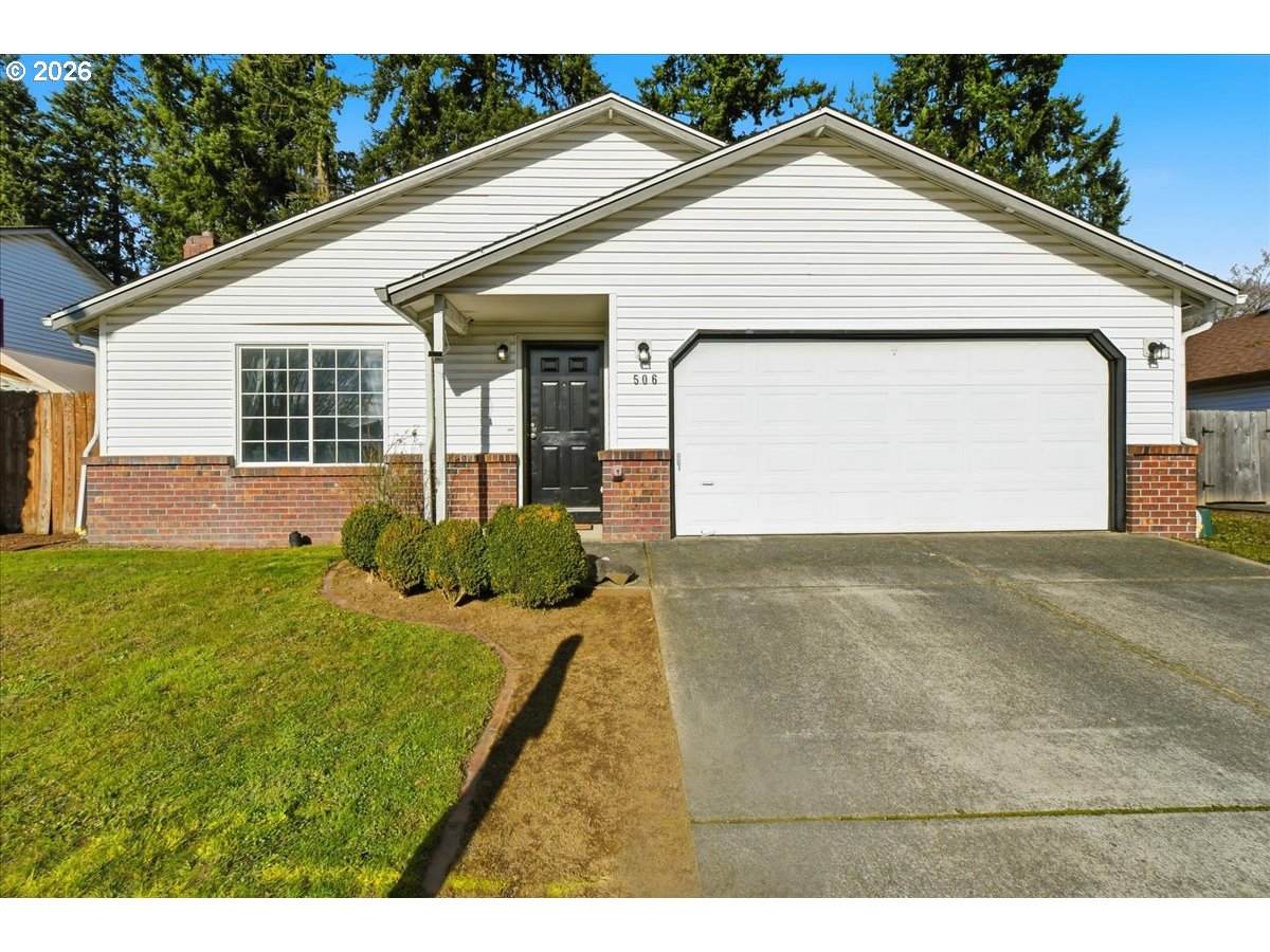 506 5TH St - Photo 1