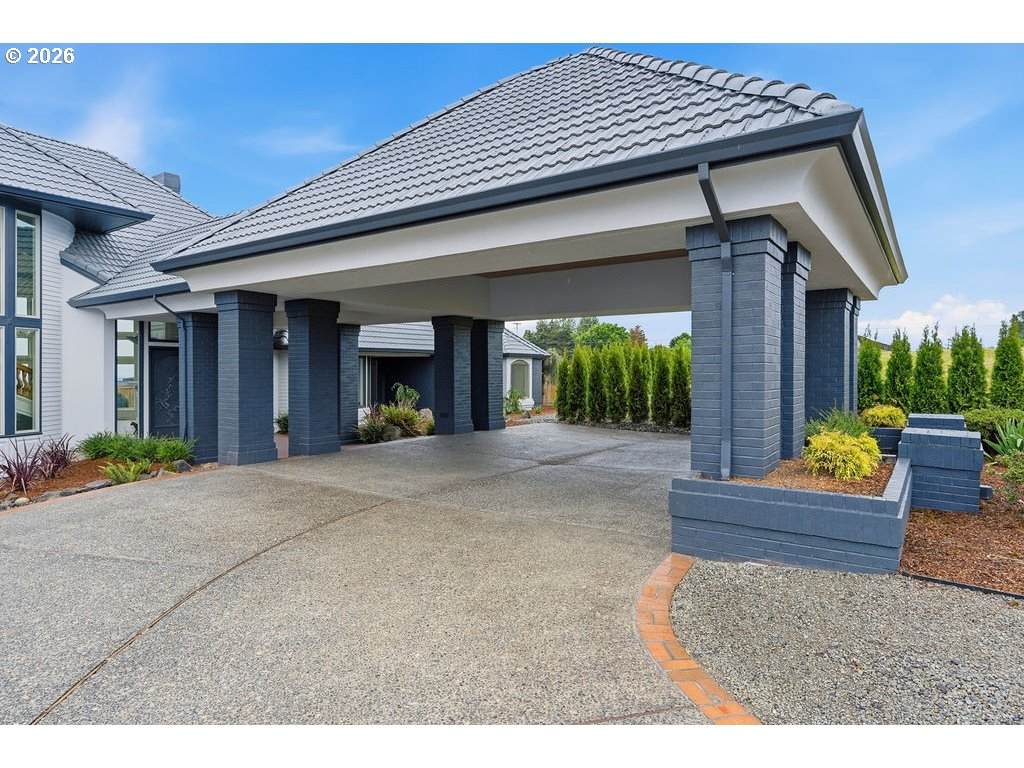 https://bt-photos.global.ssl.fastly.net/portland/1280_boomver_1_621825934-2.jpg