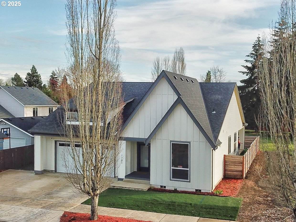 1701 Alpine St - Photo 1
