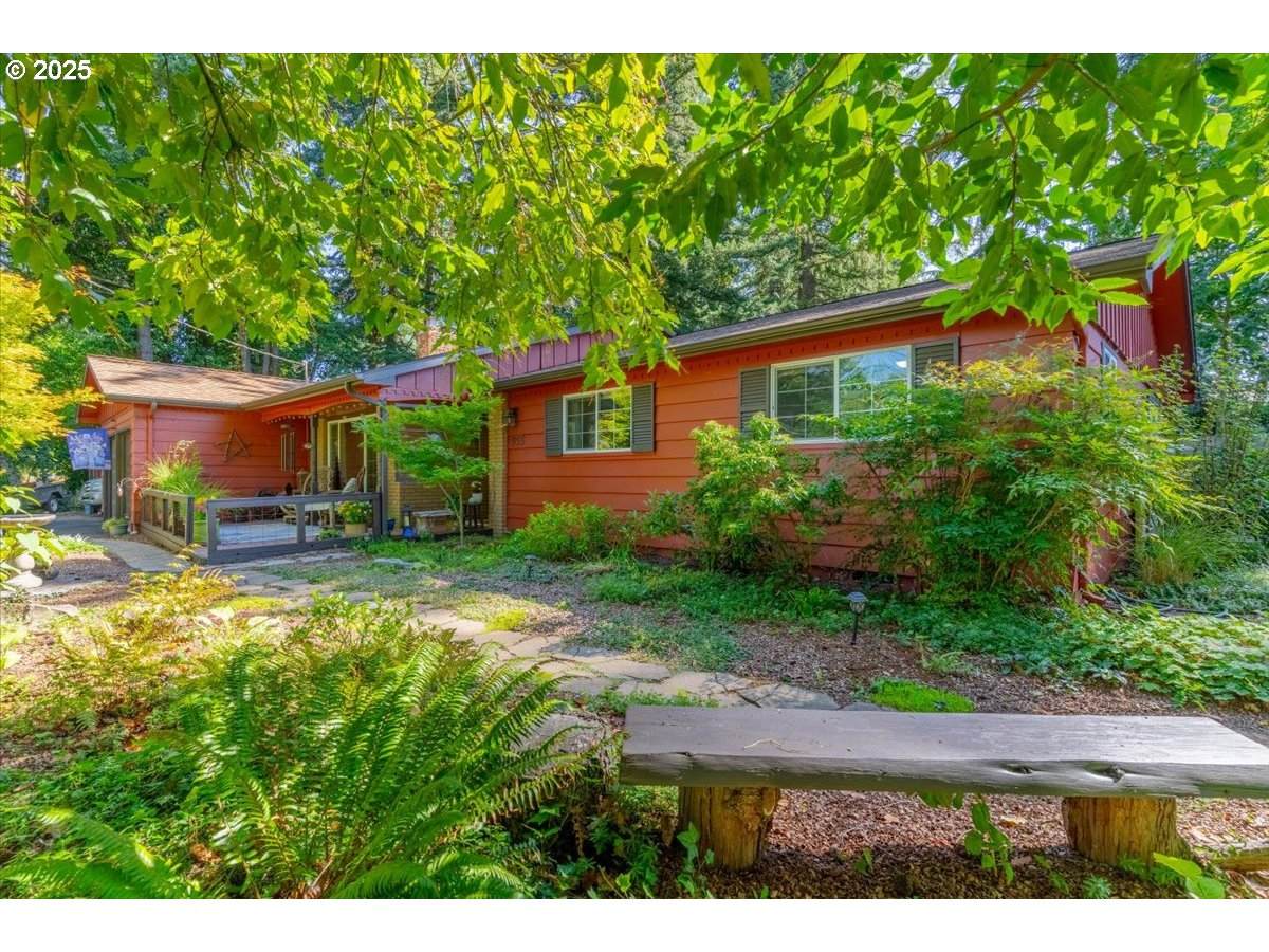 955 Albert Dr - Photo 1