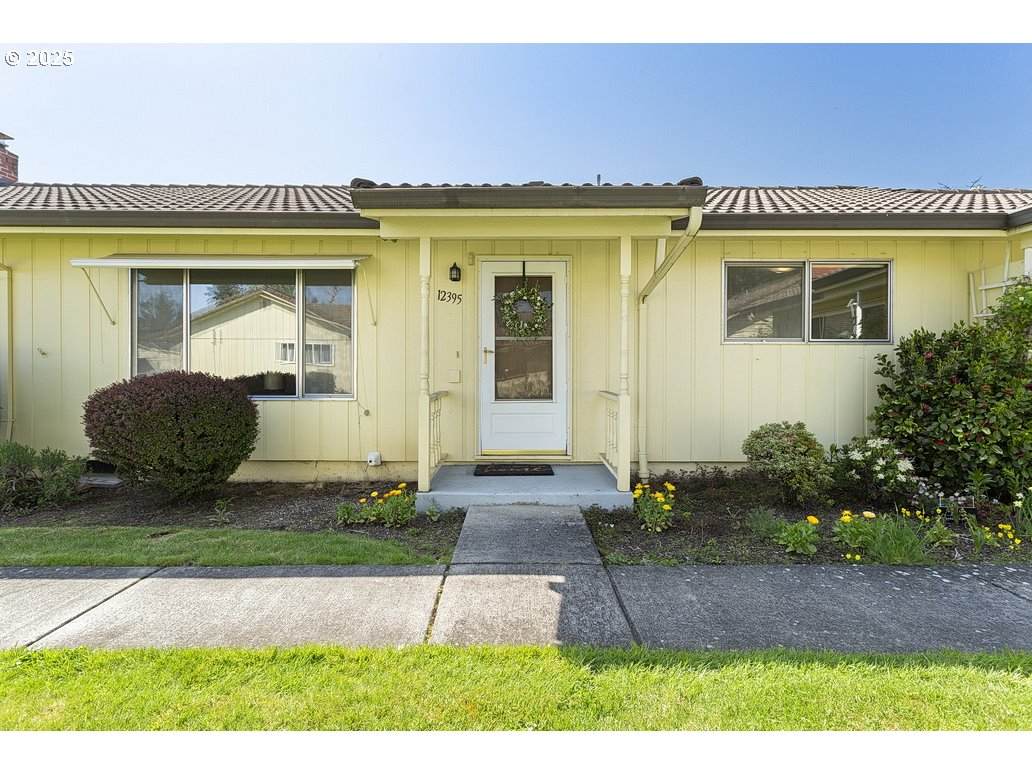 12395 Main St - Photo 1