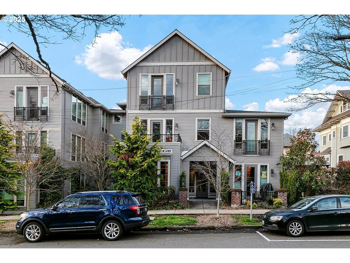 1805 Madison St - Photo 1