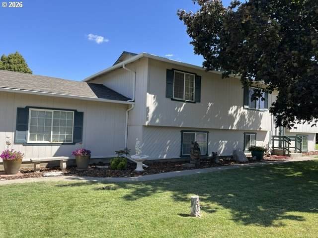 512 1ST Ave - Photo 1