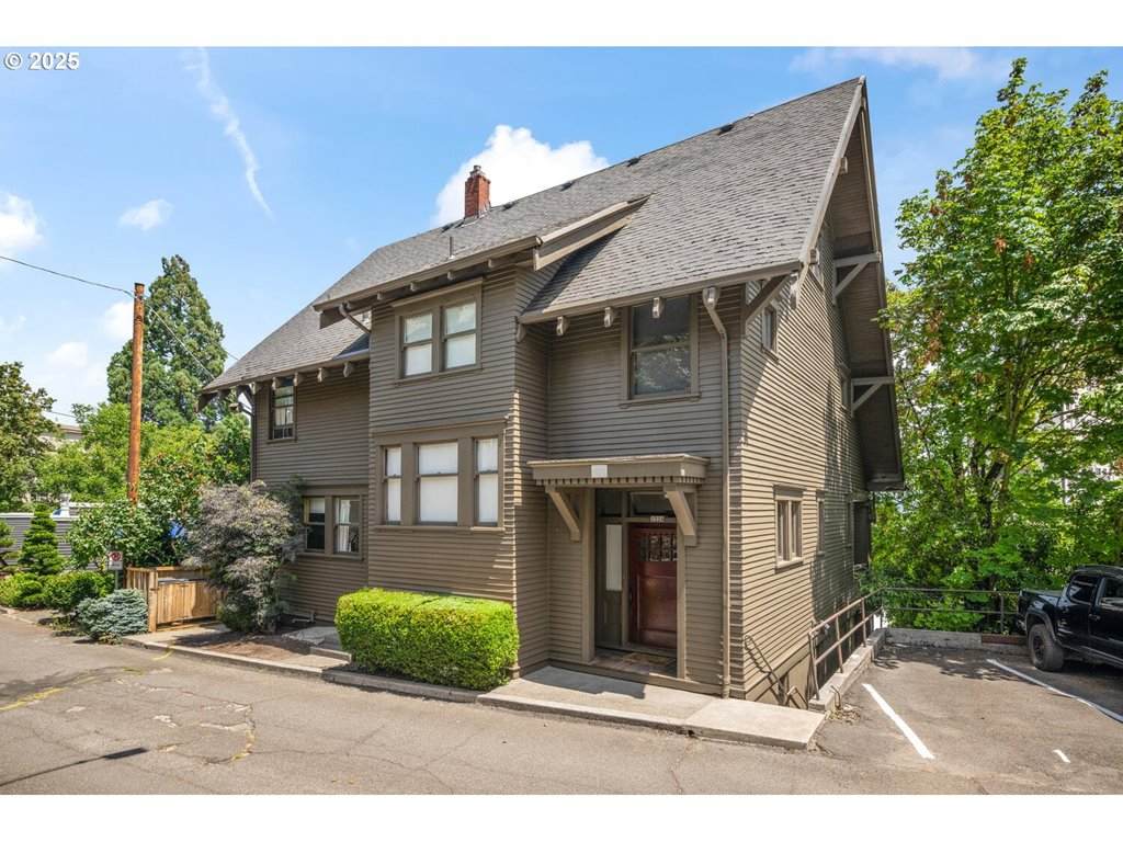 2324 Cactus Dr - Photo 1