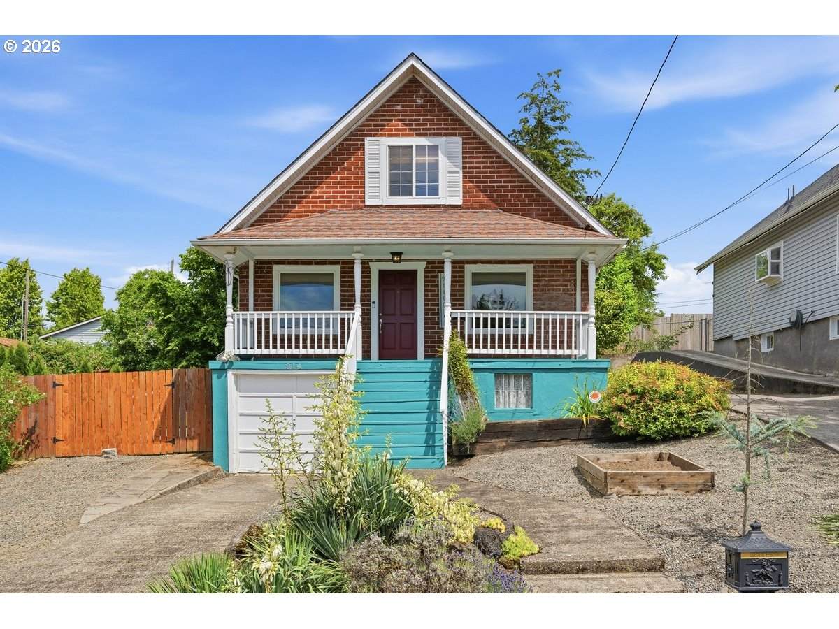 914 92ND Ave - Photo 1