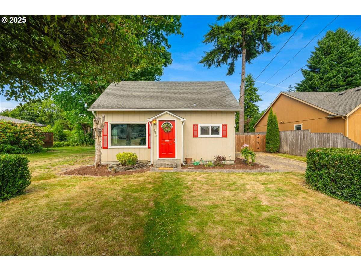 3270 Pine St - Photo 1