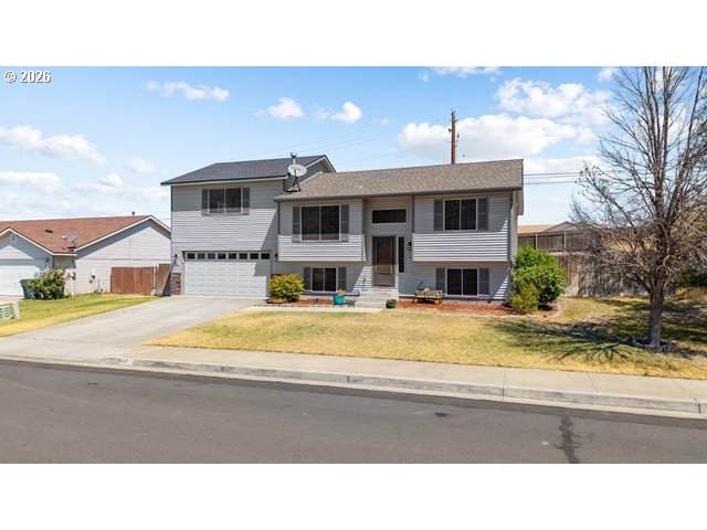 607 Autumn Ave - Photo 1