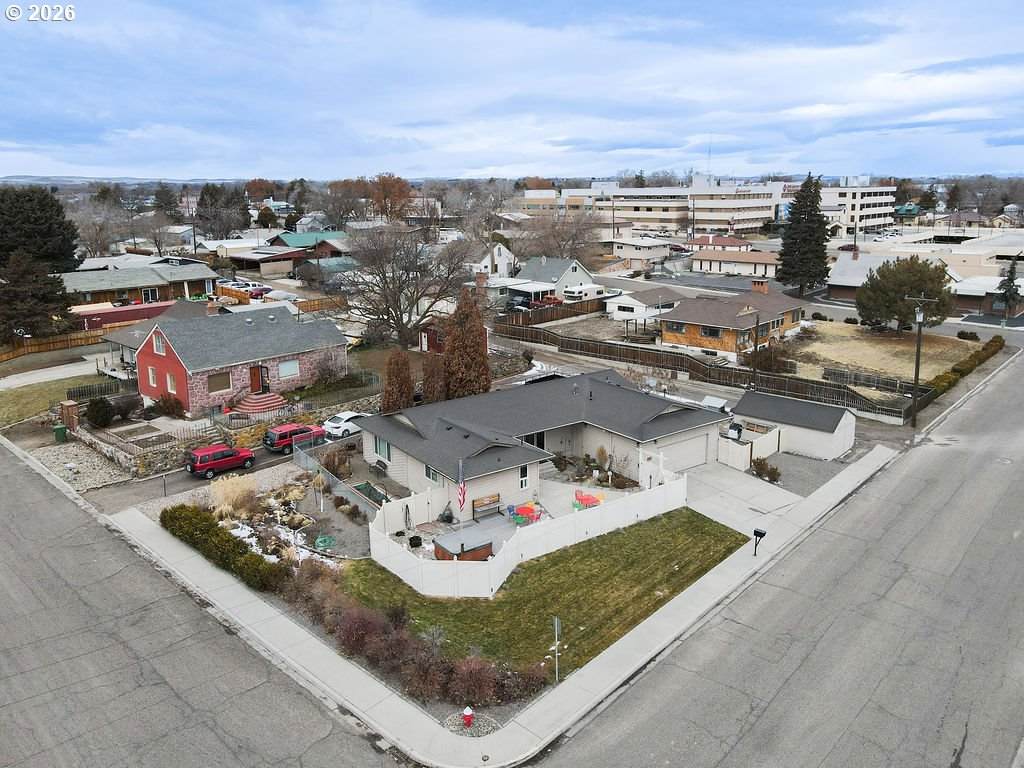 585 Park Blvd - Photo 1