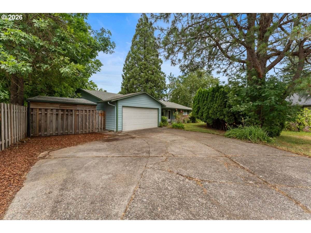 https://bt-photos.global.ssl.fastly.net/portland/orig_boomver_1_701230378-2.jpg