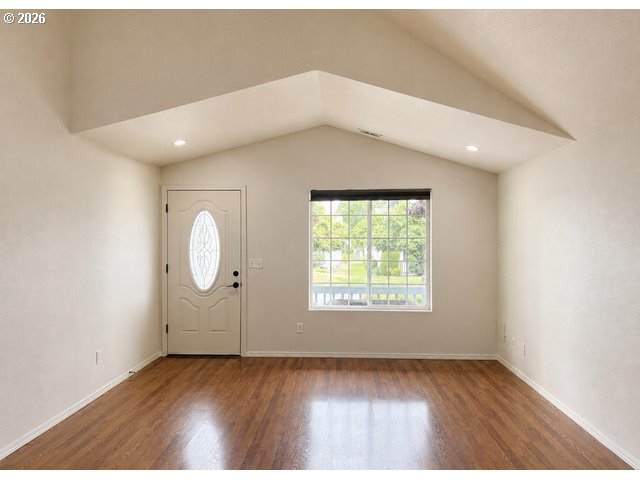 https://bt-photos.global.ssl.fastly.net/portland/orig_boomver_1_703888660-2.jpg