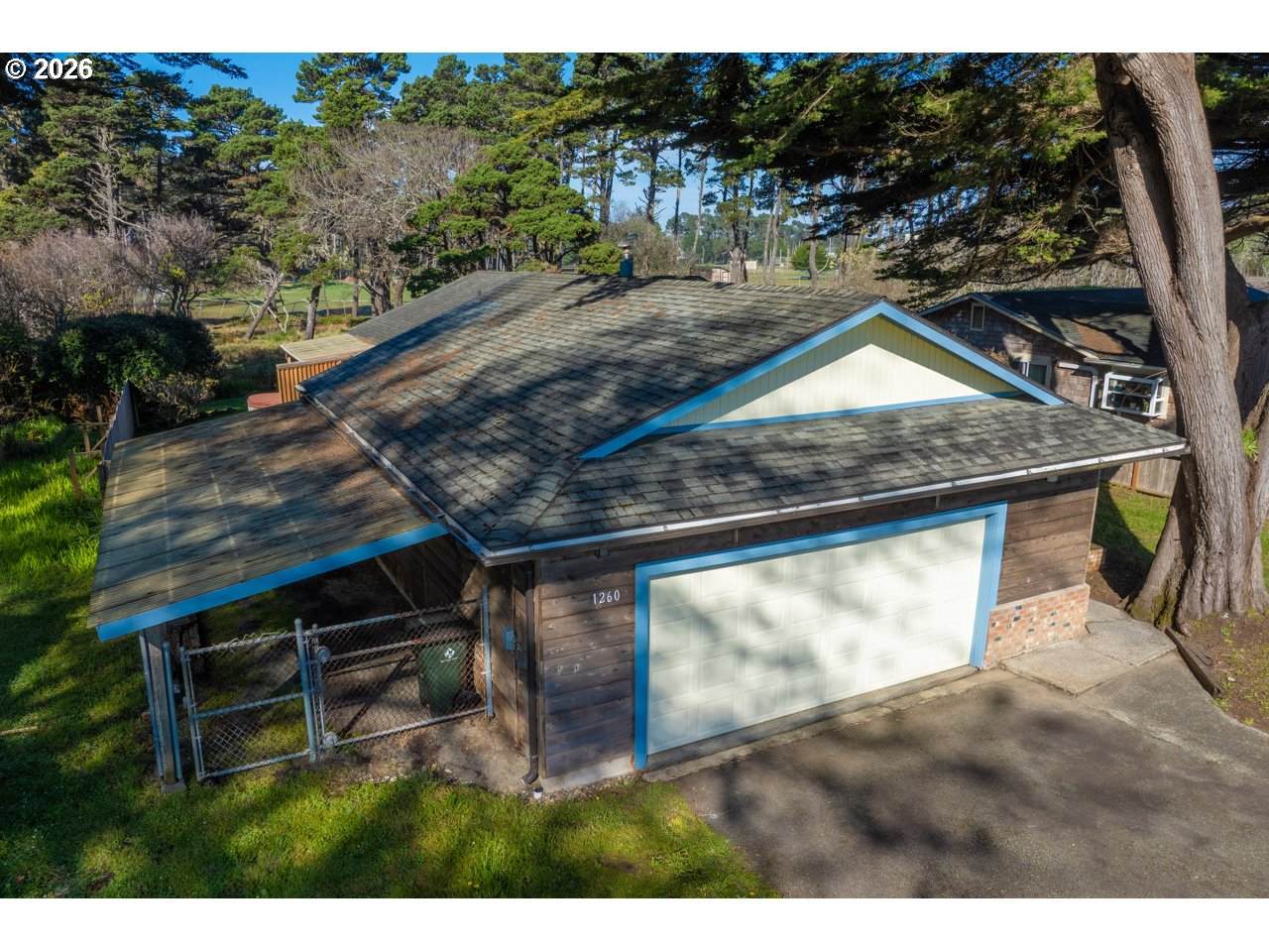 1260 Jackson Ave - Photo 1