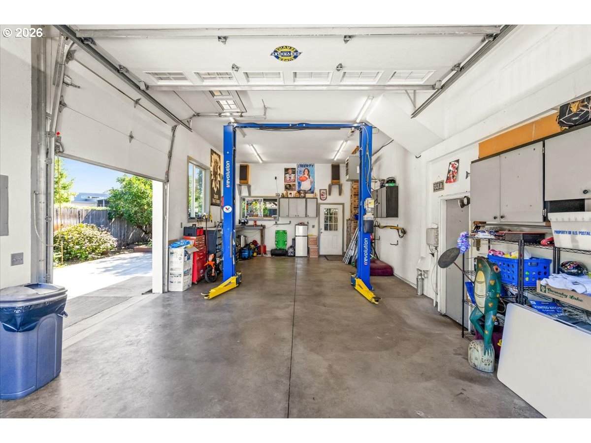 https://bt-photos.global.ssl.fastly.net/portland/orig_boomver_1_723191545-2.jpg
