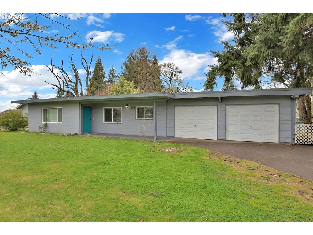 1215 Irving Rd - Photo 1